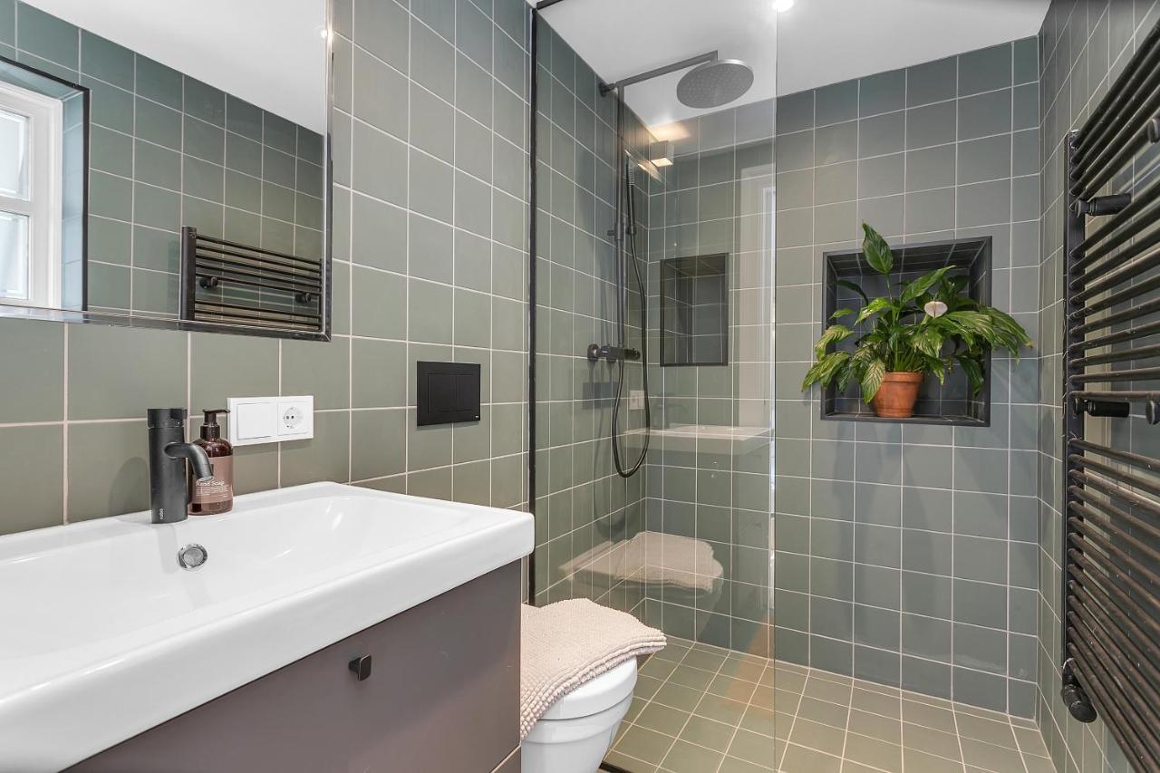 Cozy Downtown Apartment Reykjavik Bagian luar foto