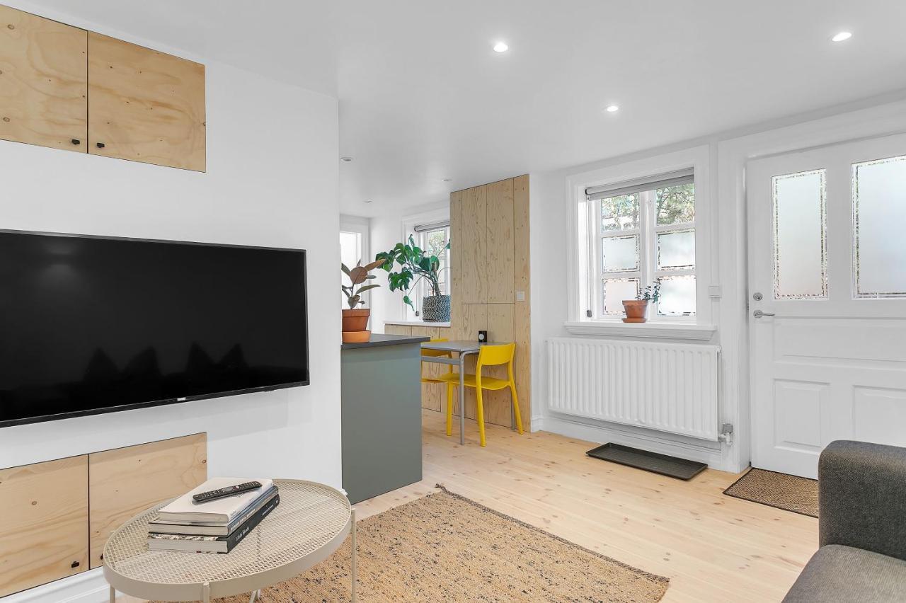 Cozy Downtown Apartment Reykjavik Bagian luar foto